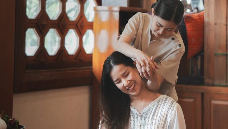 Read more about the article A Moment of Relaxation – Lobby Mini Massage
